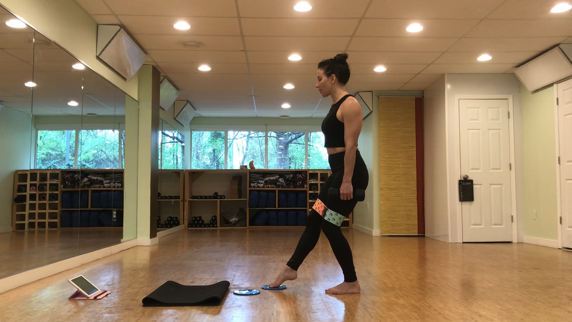 Super Slow Booty with bands, sliders and weights 