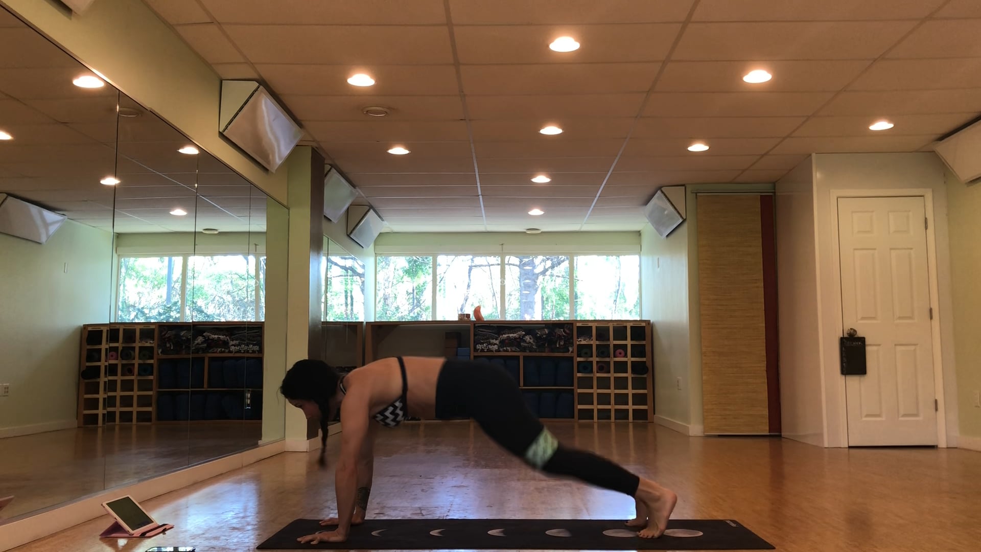 10 min H.I.I.T with MoveoFitCo bands. (no breaks) 