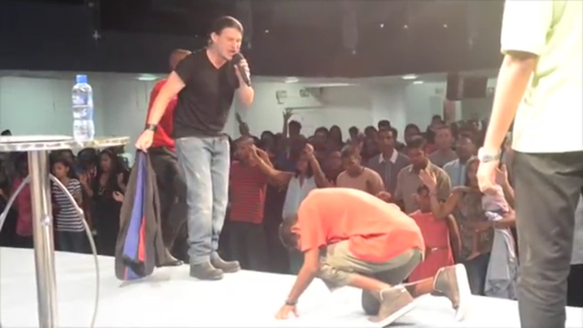 Spirit of REVIVAL Falling on YOUTH!