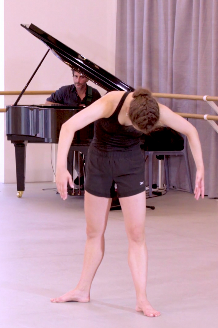 Contemporary with James Muller | 4
