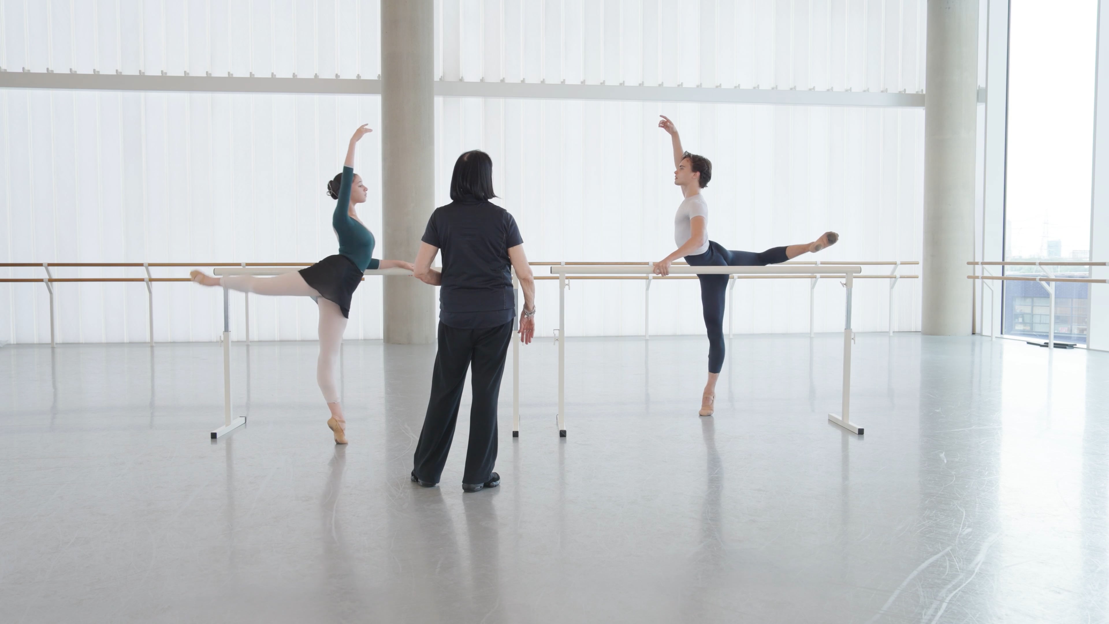 Back to the Studio (September): Intermediate/Advanced