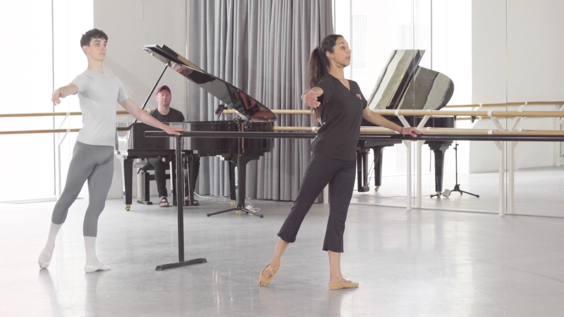 Ballet Vocab | Battement Tendu