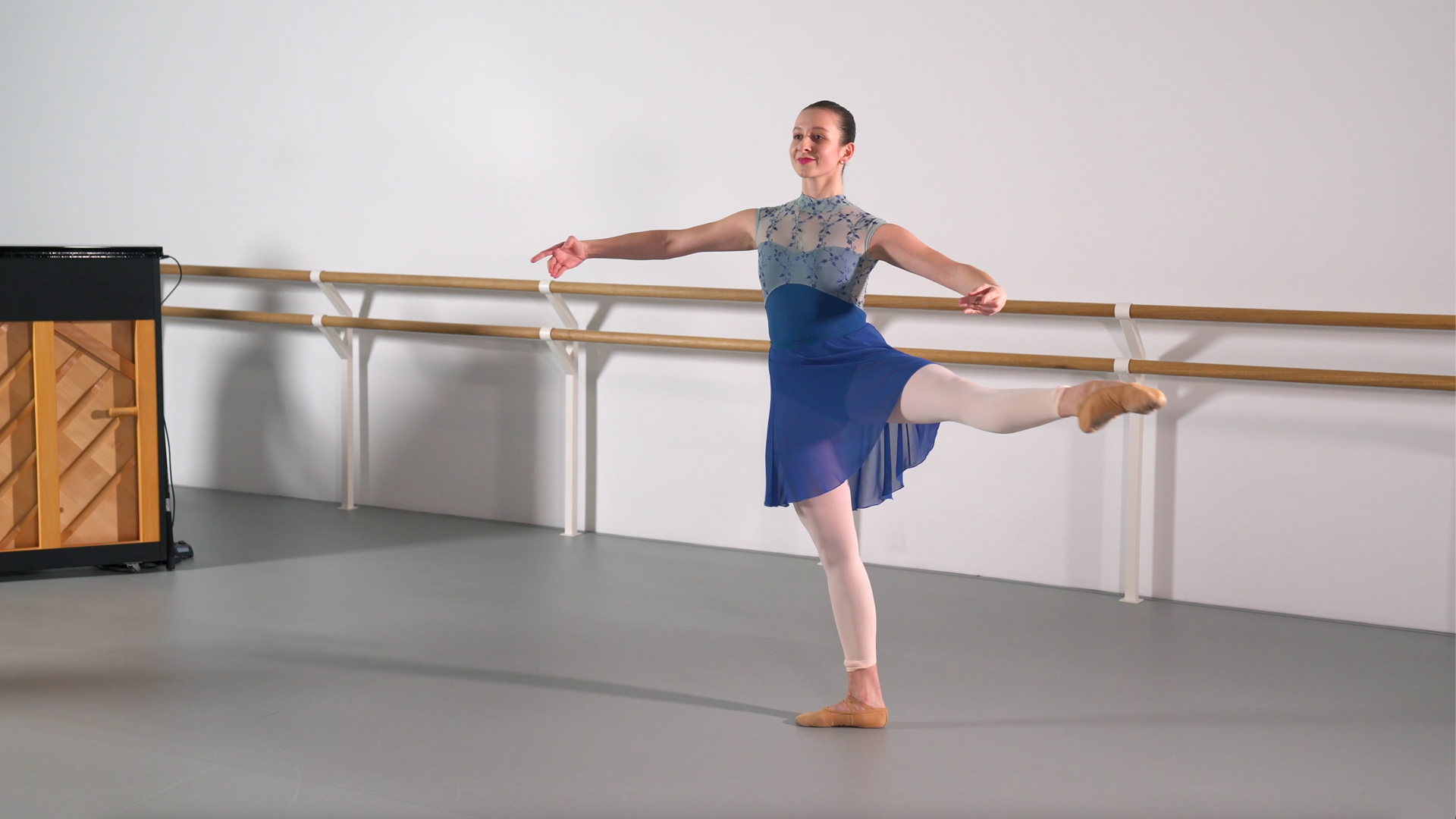 Ballet with Richard Bermange | 6 (Improver)