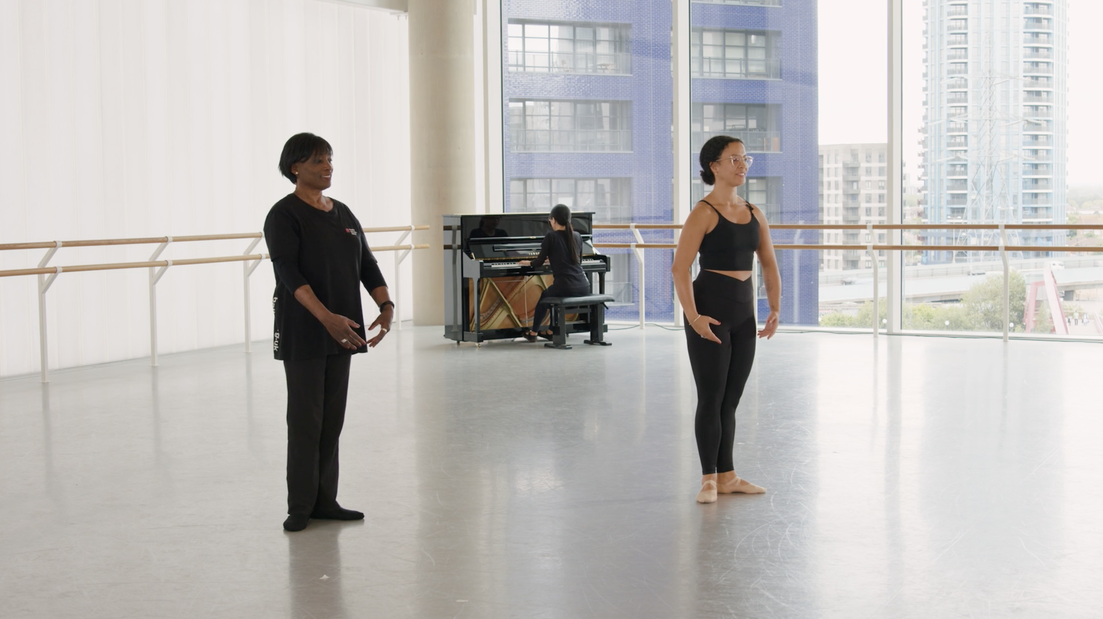 Sofa 2 Studio: Ballet Absolute Beginner