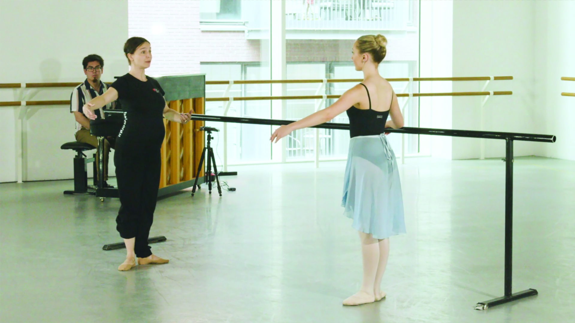 Beginner Ballet with Lucy Lowndes