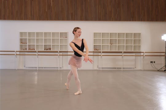 Ballet with Carolyn Bolton: Nutcracke...