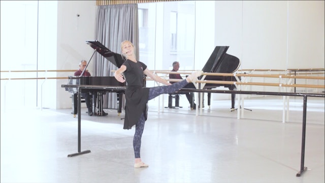 Ballet with Kate Hartley-Stevens | 3 (Improver)