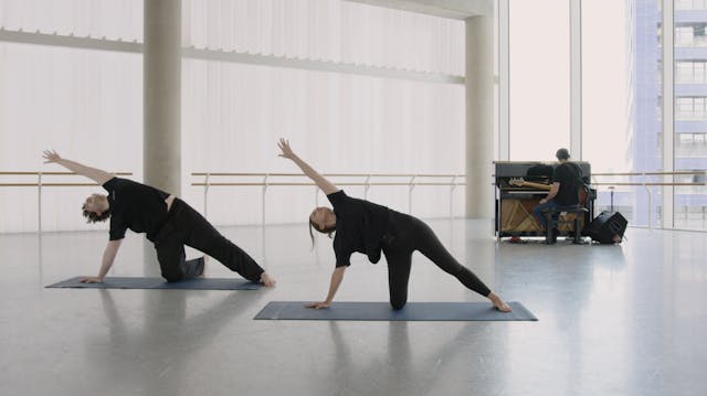 Pilates with Lucy Lowndes | Floor work