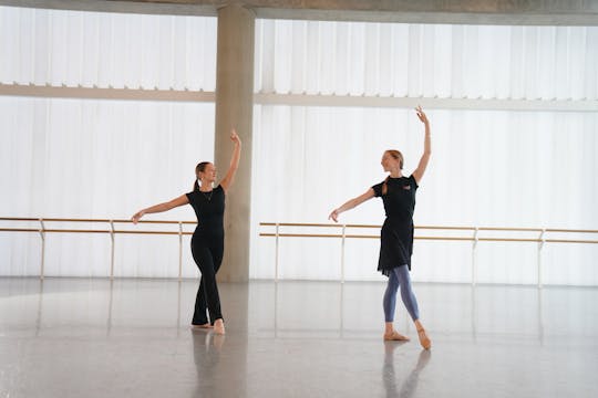 Improver Ballet with Kate Hartley-Ste...