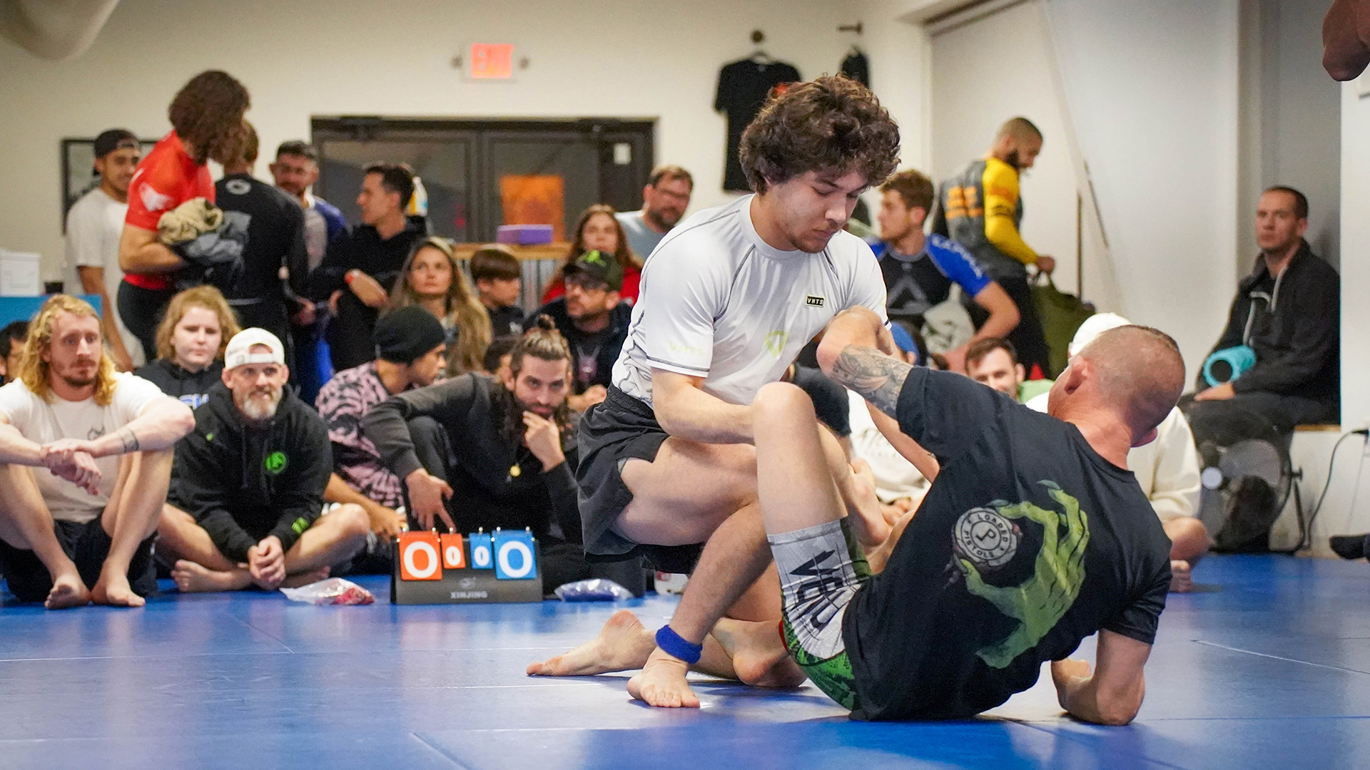 Roman Corona vs Craig Wayne Tucker