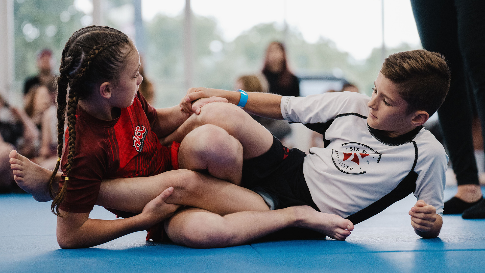 Ella Desario vs Viktor Lyubenov