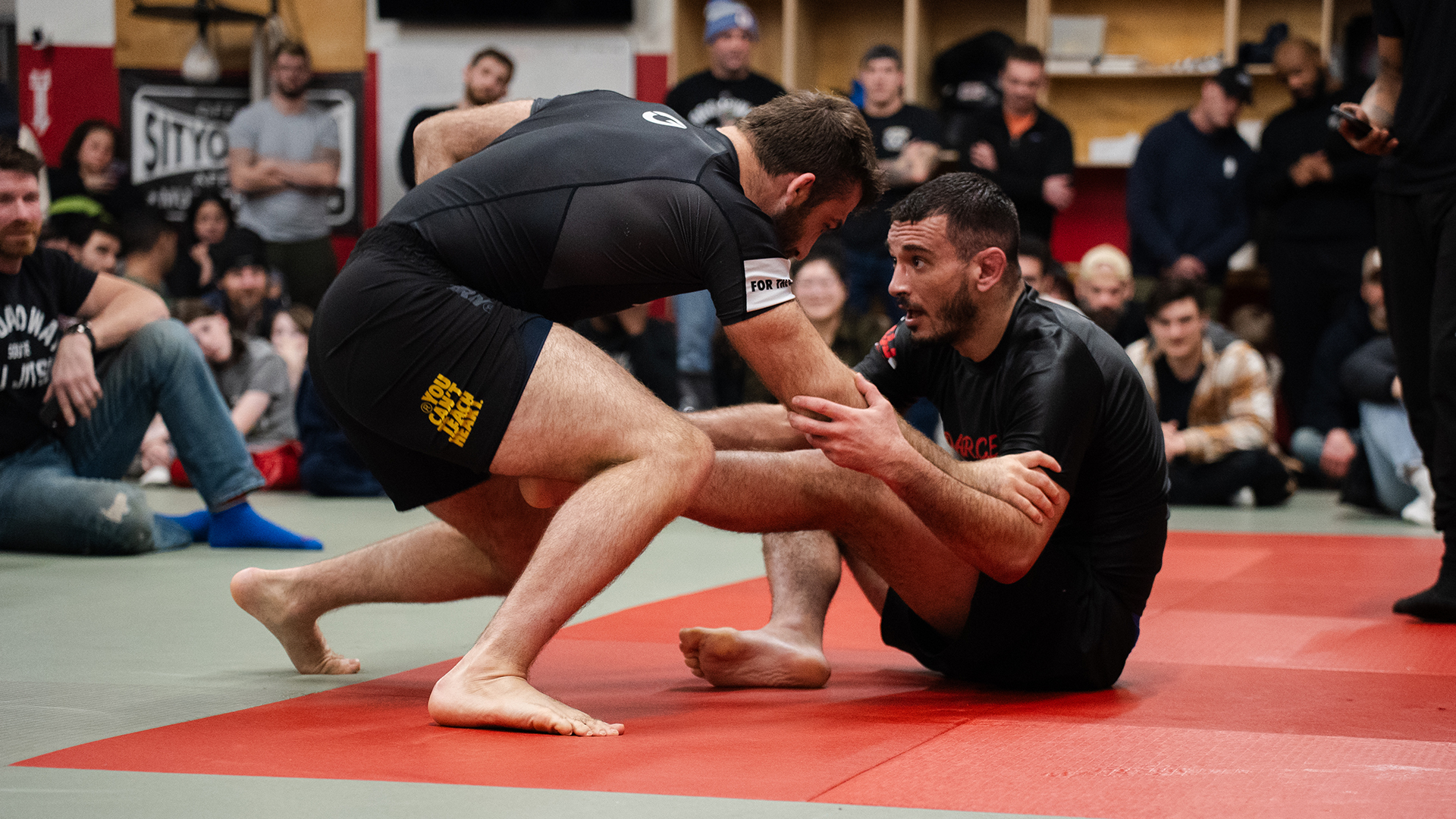 Yanis Belhaj vs Devon Van Cura