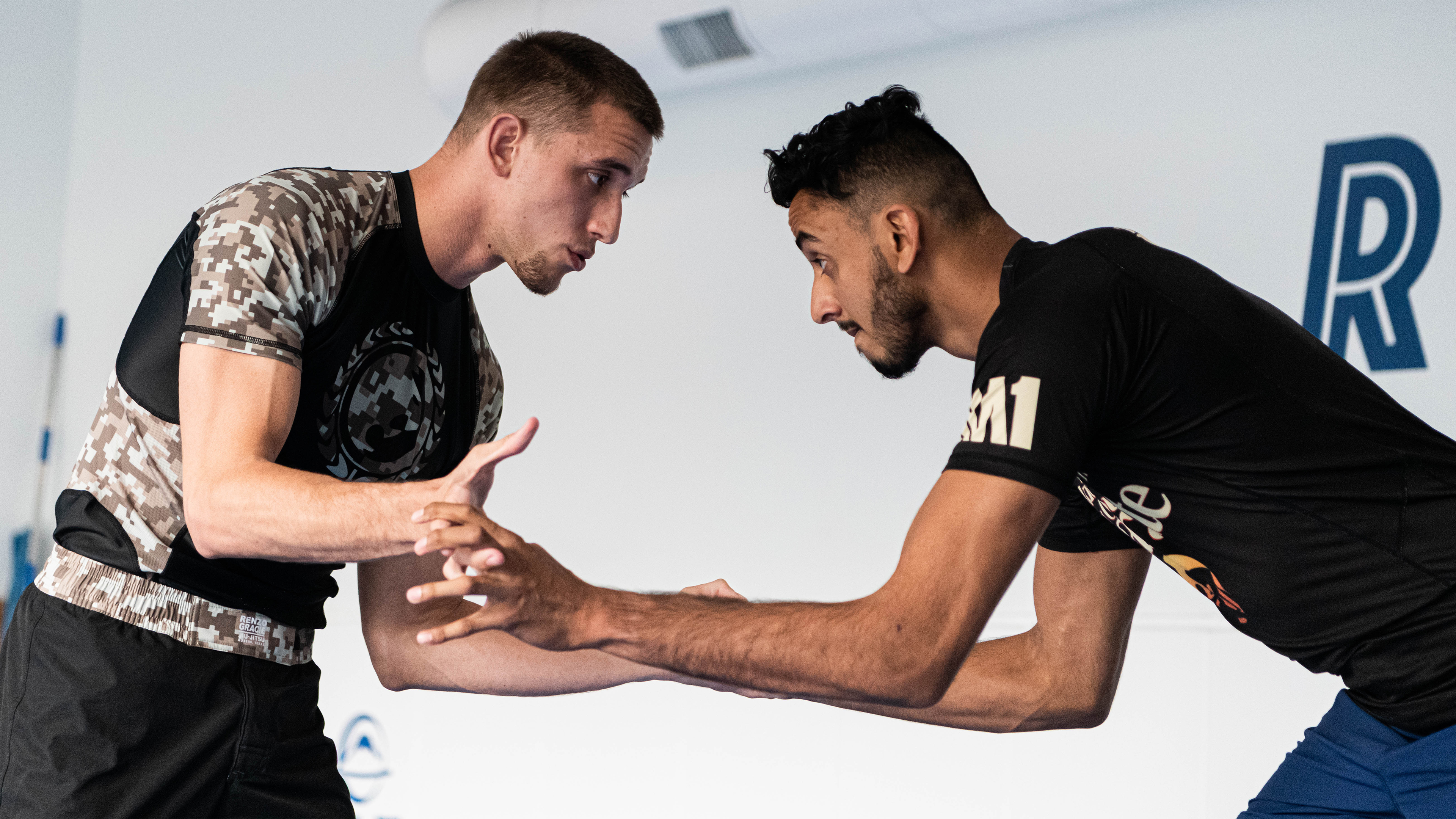 Bobby Sandhu vs Jordan Le Clos