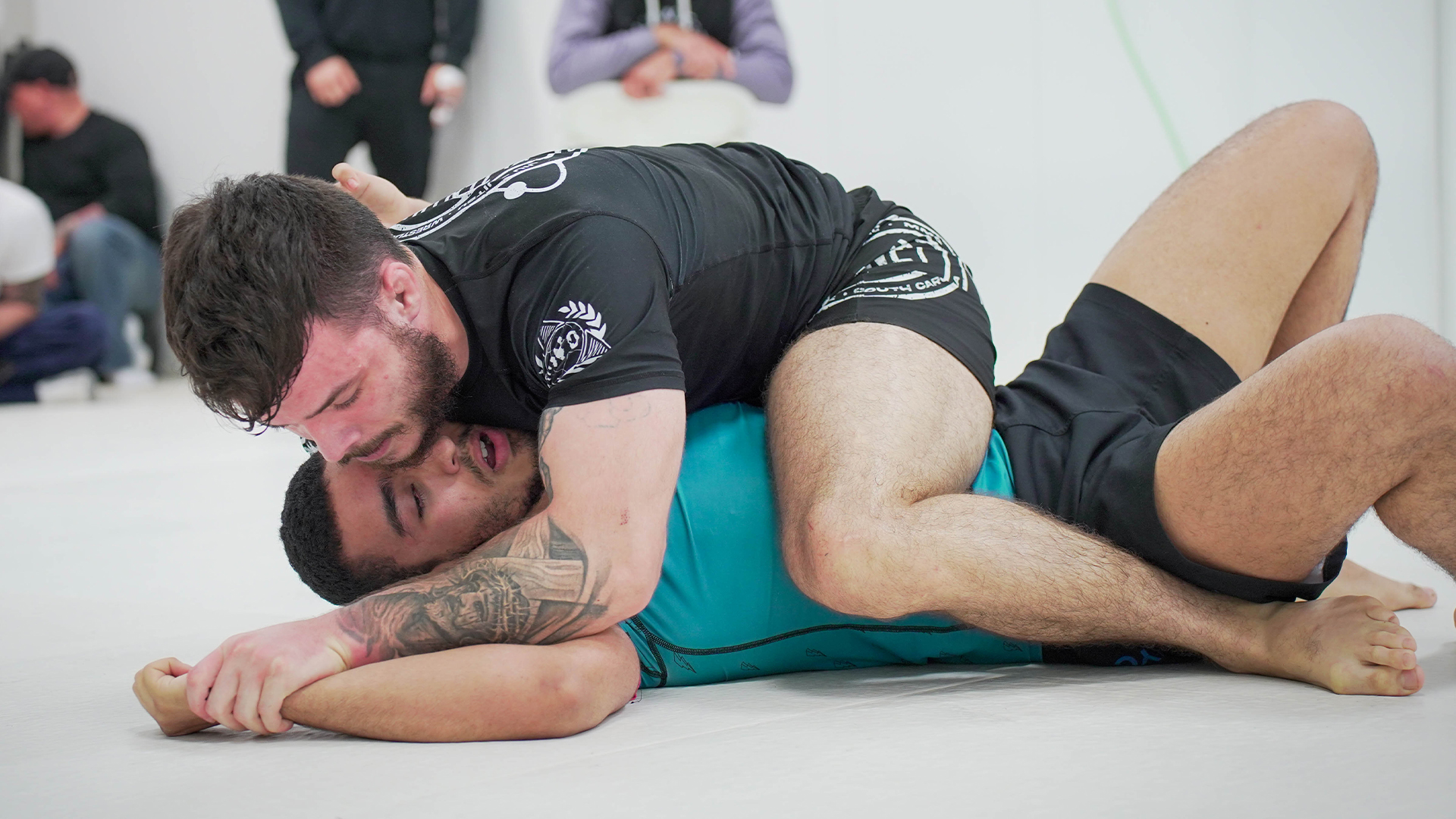 Luke Renk vs Mohammed Elbouanani