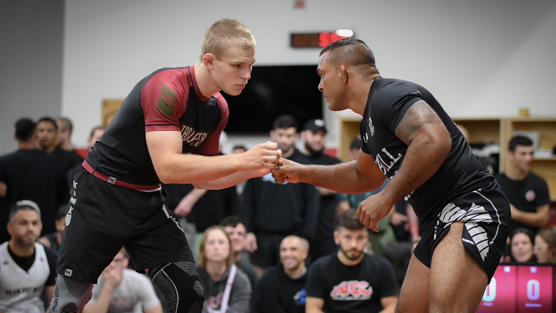 Alex Siqueira vs Harrison Woods