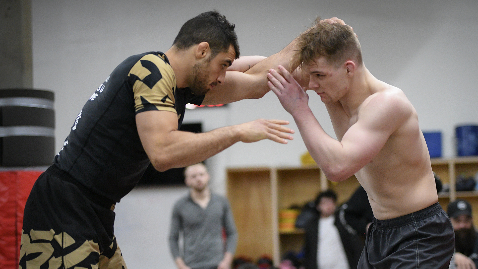 Oliver Taza vs Max Hanson