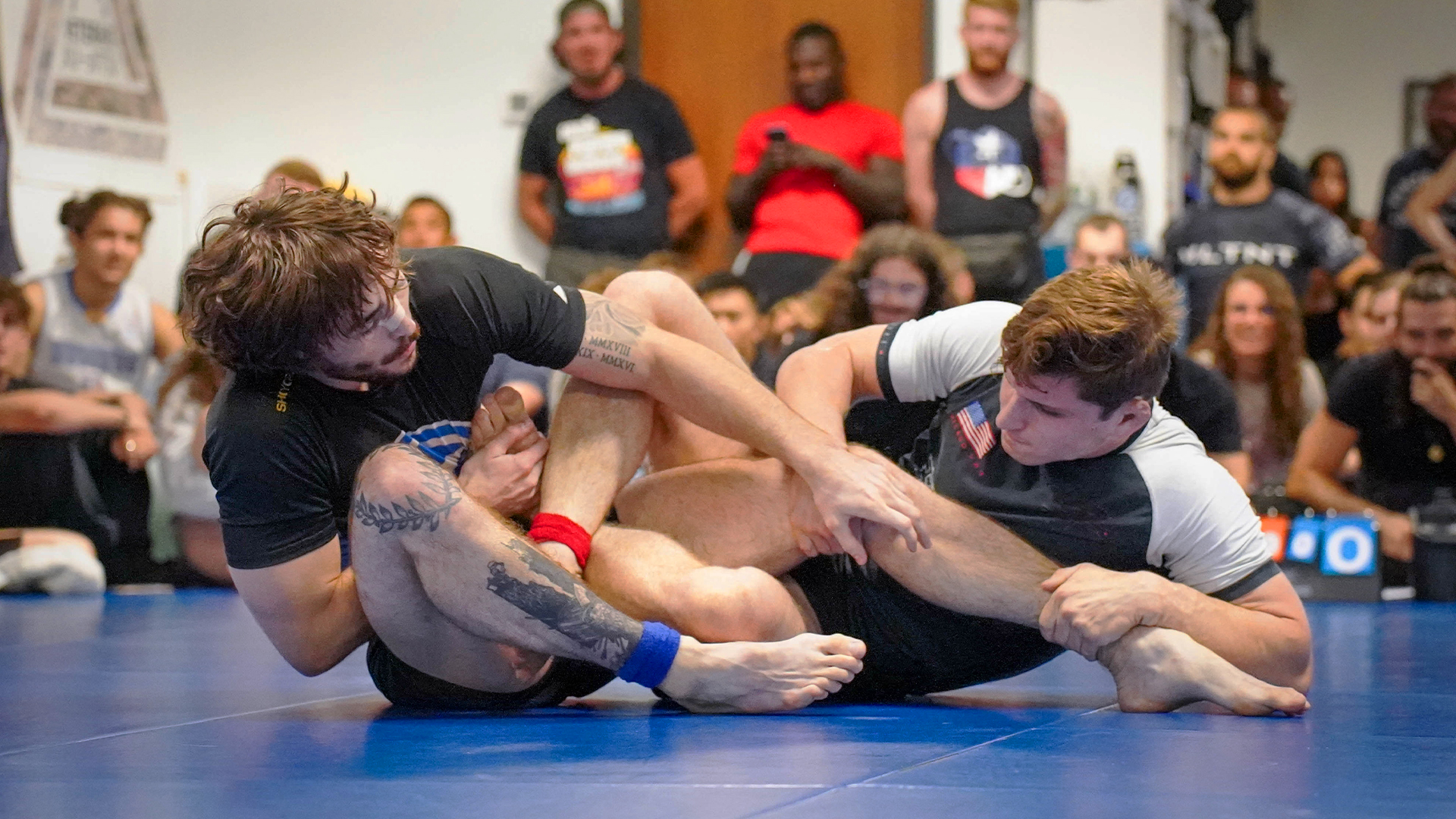 Peter Hart vs Elijah La Montagne