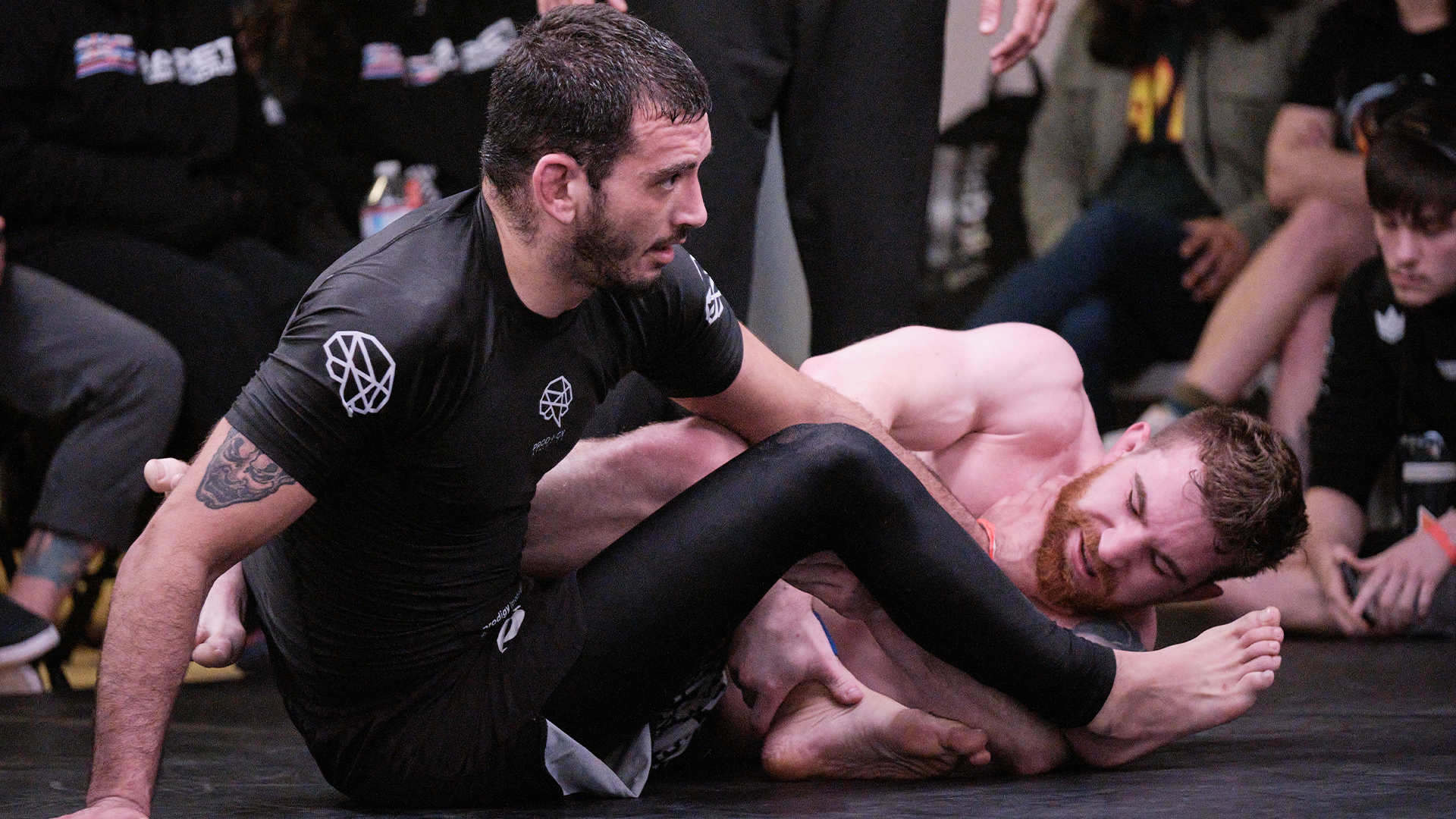 Yanis Belhaj vs Josh Richard