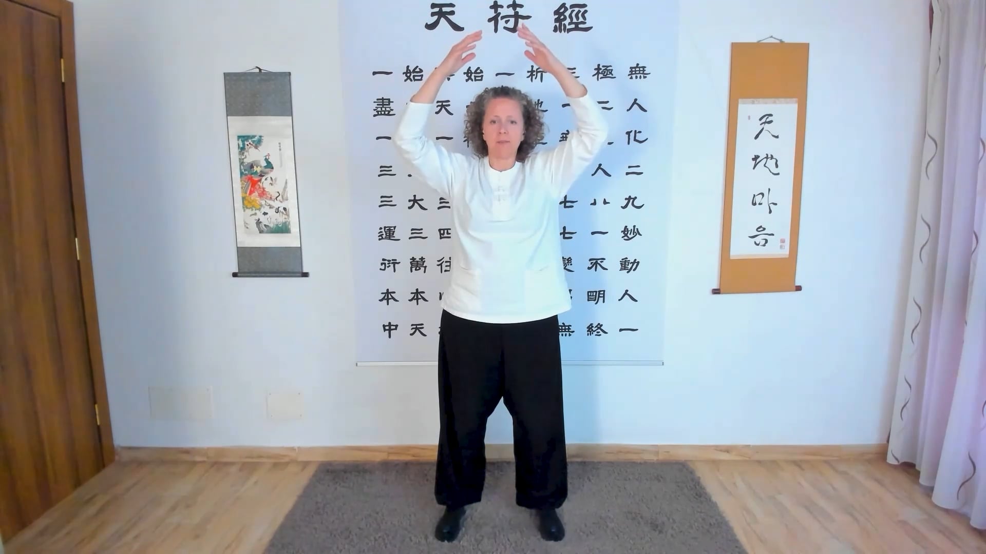 6-min Heart Opening Short Standing Meditation