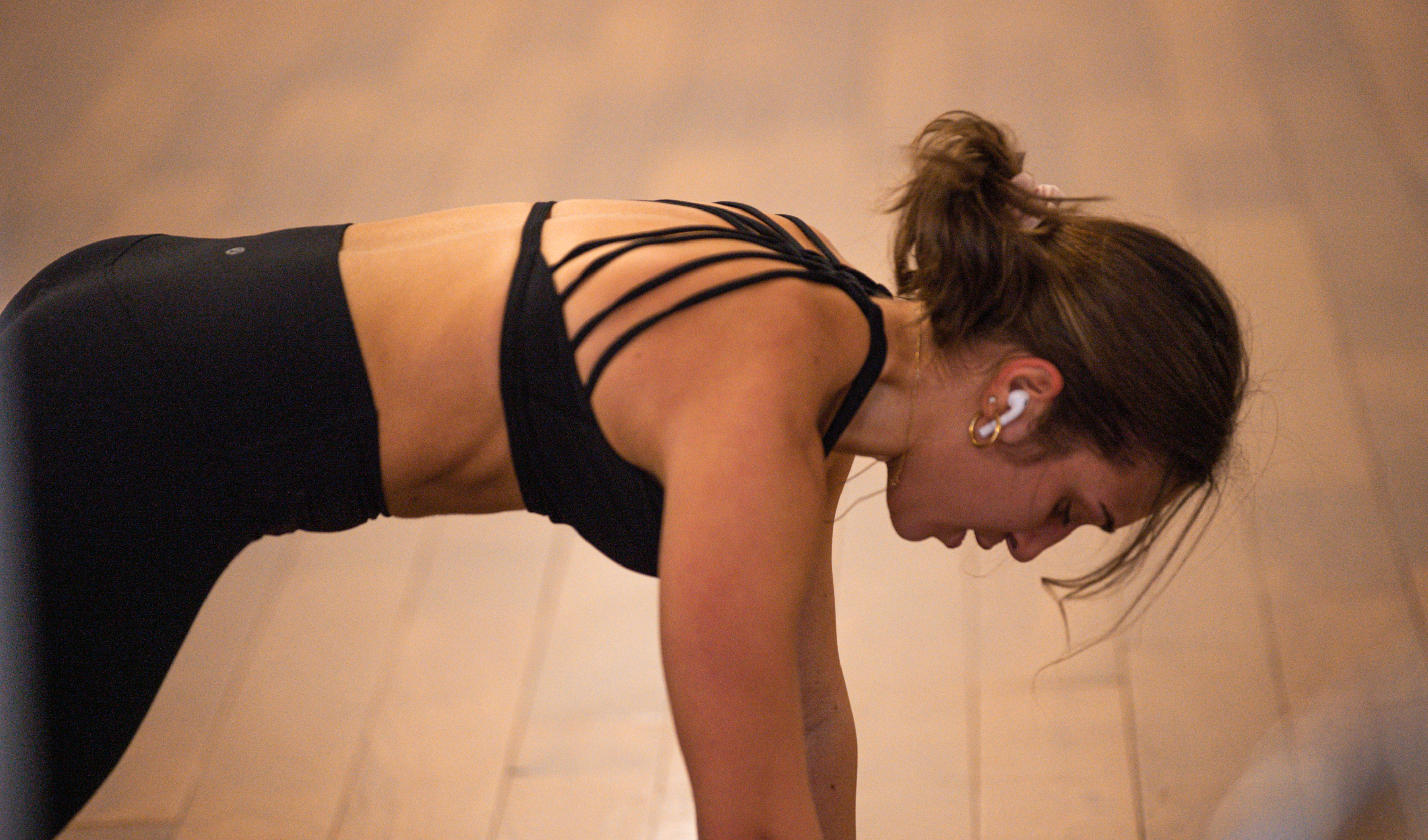 15 Minute Core HIIT with Marina (en)