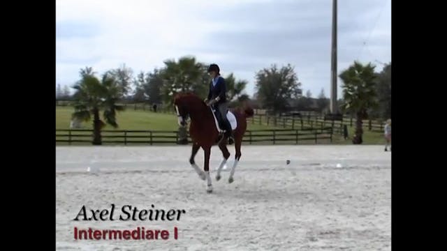 Working canter pirouettes with Axel S...