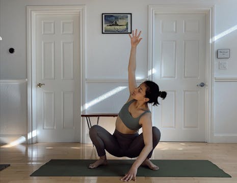 Hip Opening: Vinyasa Flow with Alliso...
