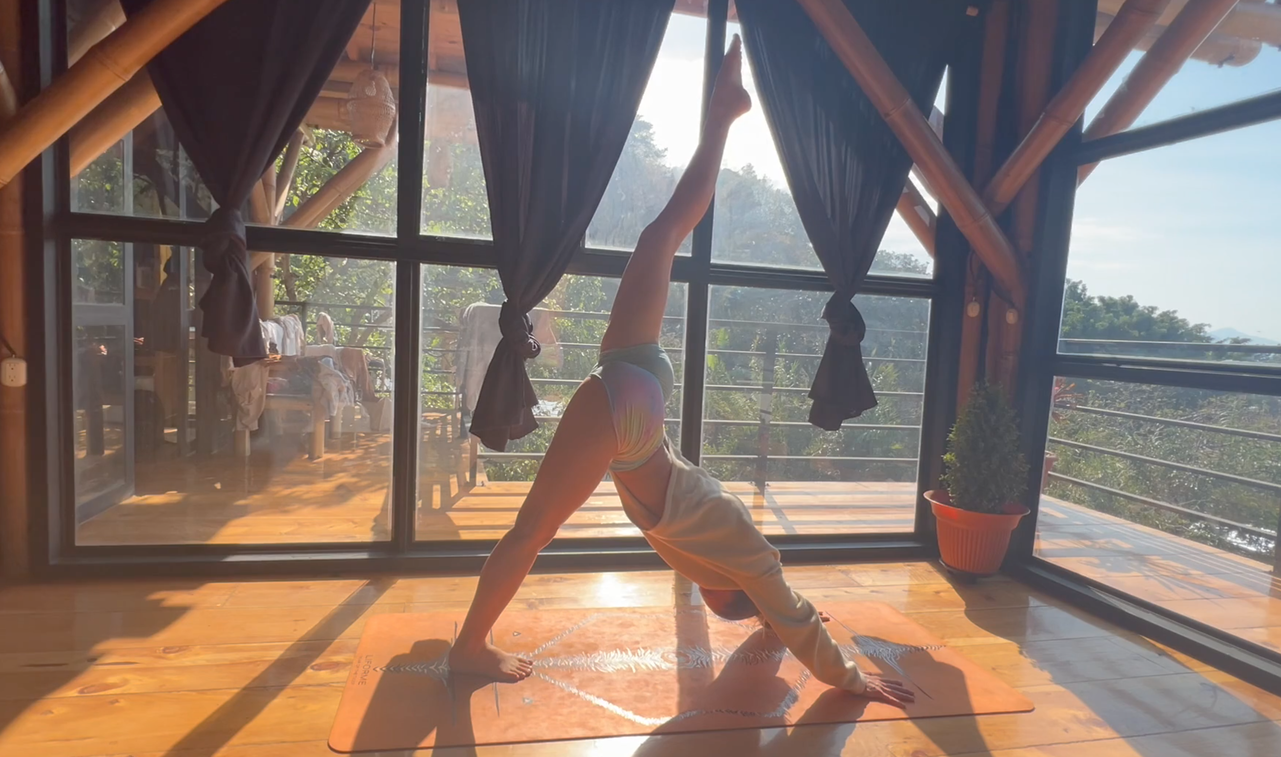 Third Eye Chakra Flow: Chakra Vinyasa Series with Marisa Moonbeamz