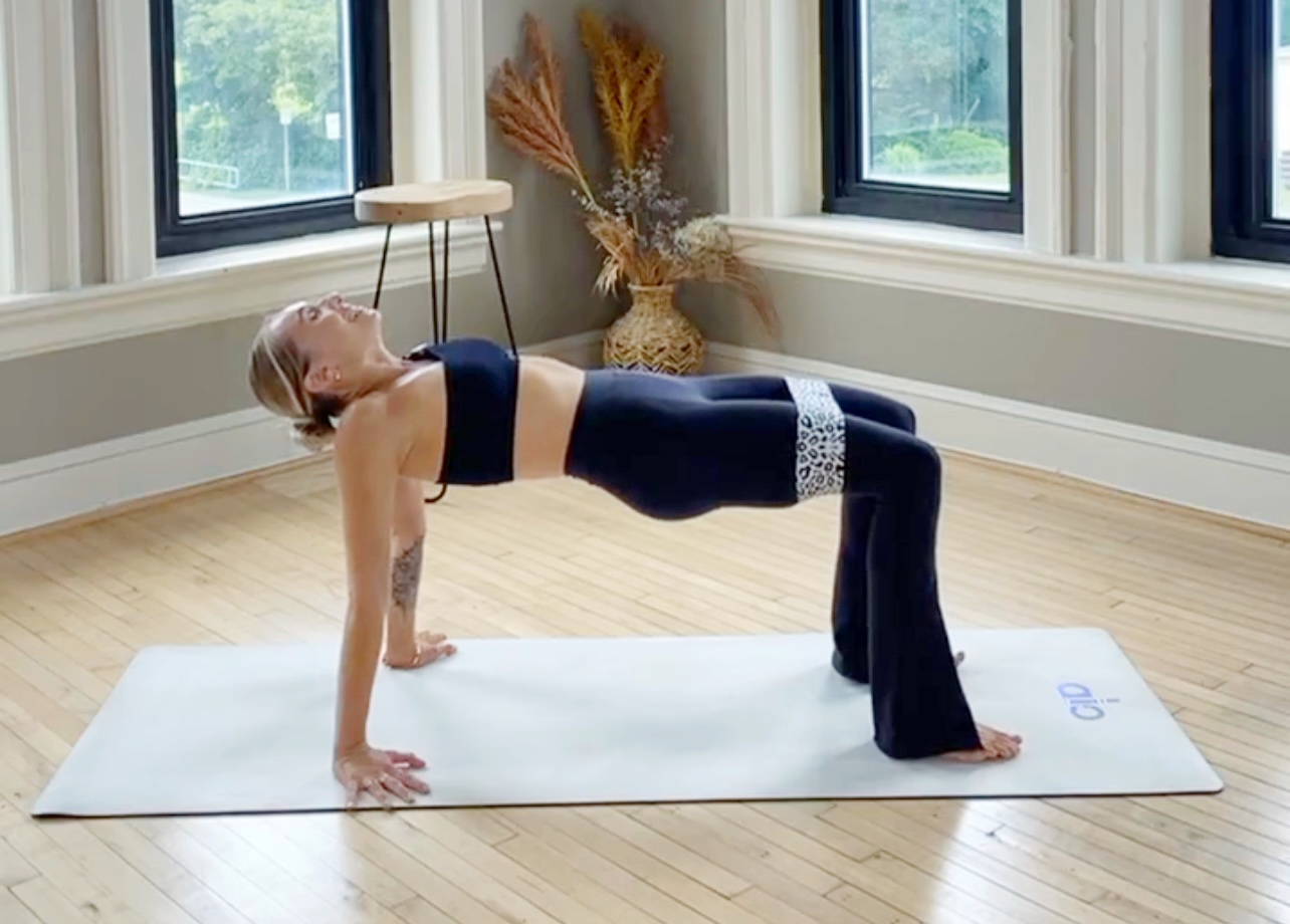 Core and Booty: Barre with Kaylie Daniels