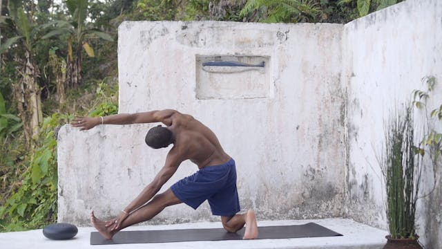 Quick Feel Good Flow: Vinyasa with An...