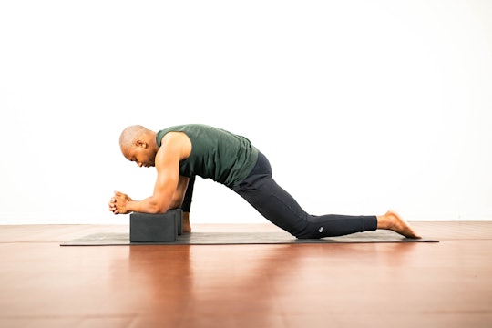 Hamstrings and Hip Flexors: Gentle Stretch with De'andre Sinette