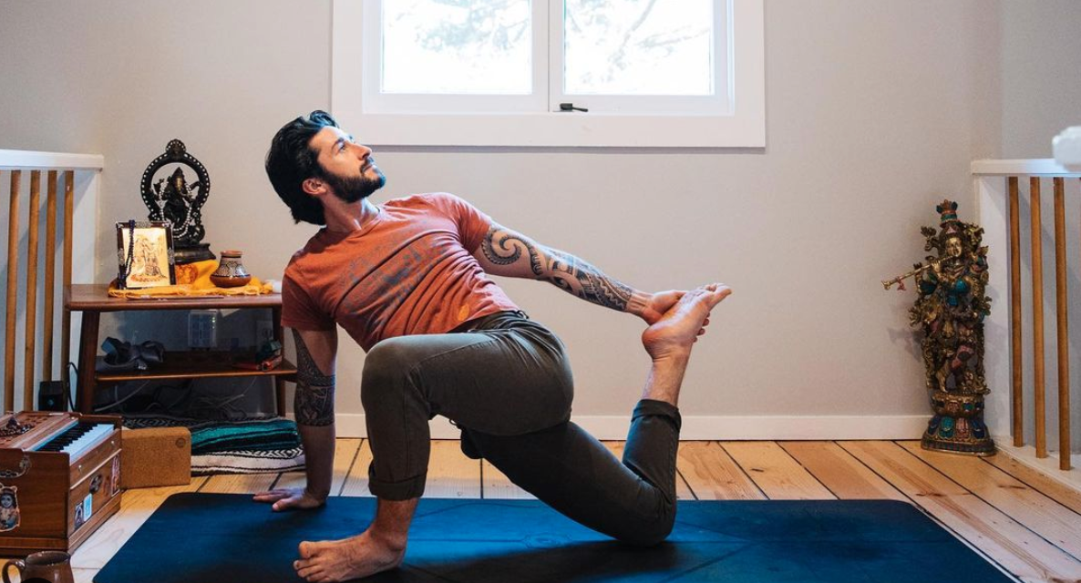 Friday Bhakti Flow with Peter Walters (LIVE)