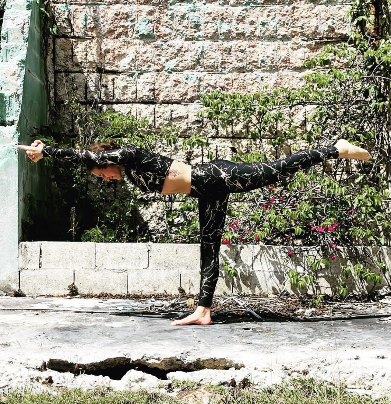 Quick Full Body Mobility Flow with Kim Koa (LIVE)