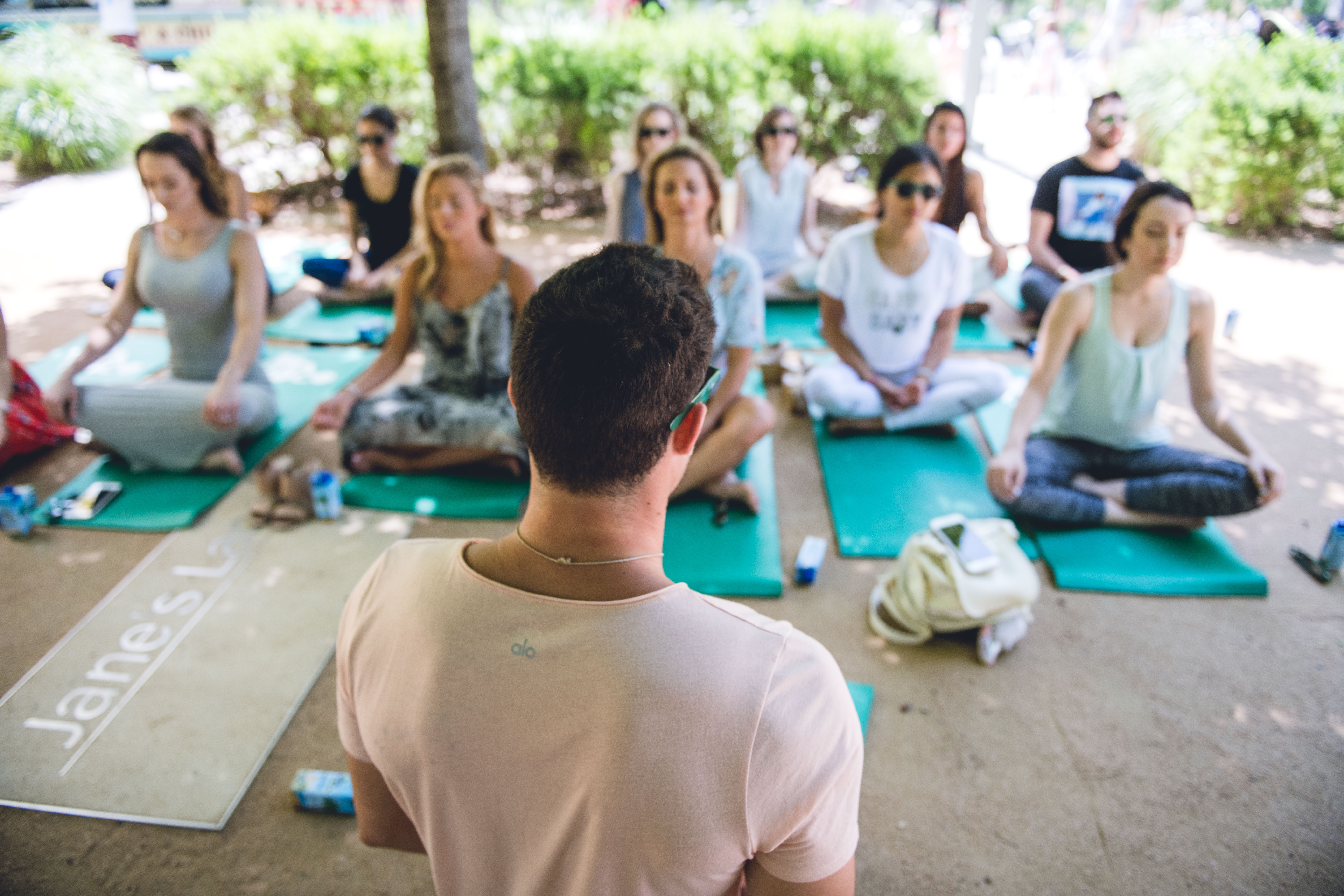 5 Minute Mediation to Quiet Your Mind and Relax with Max Lowenstein