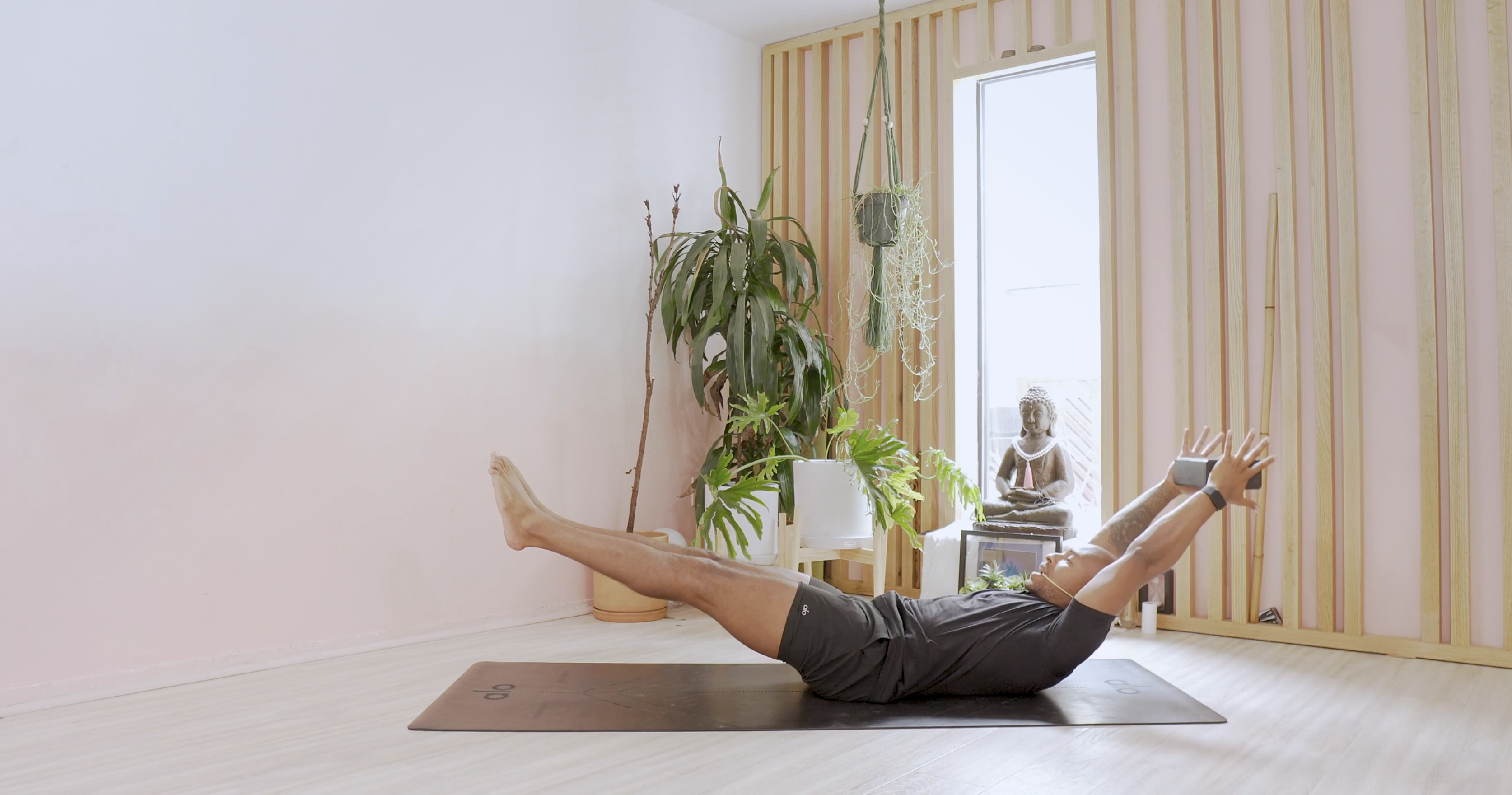 Core Prep for Handstands with De'andre Sinette