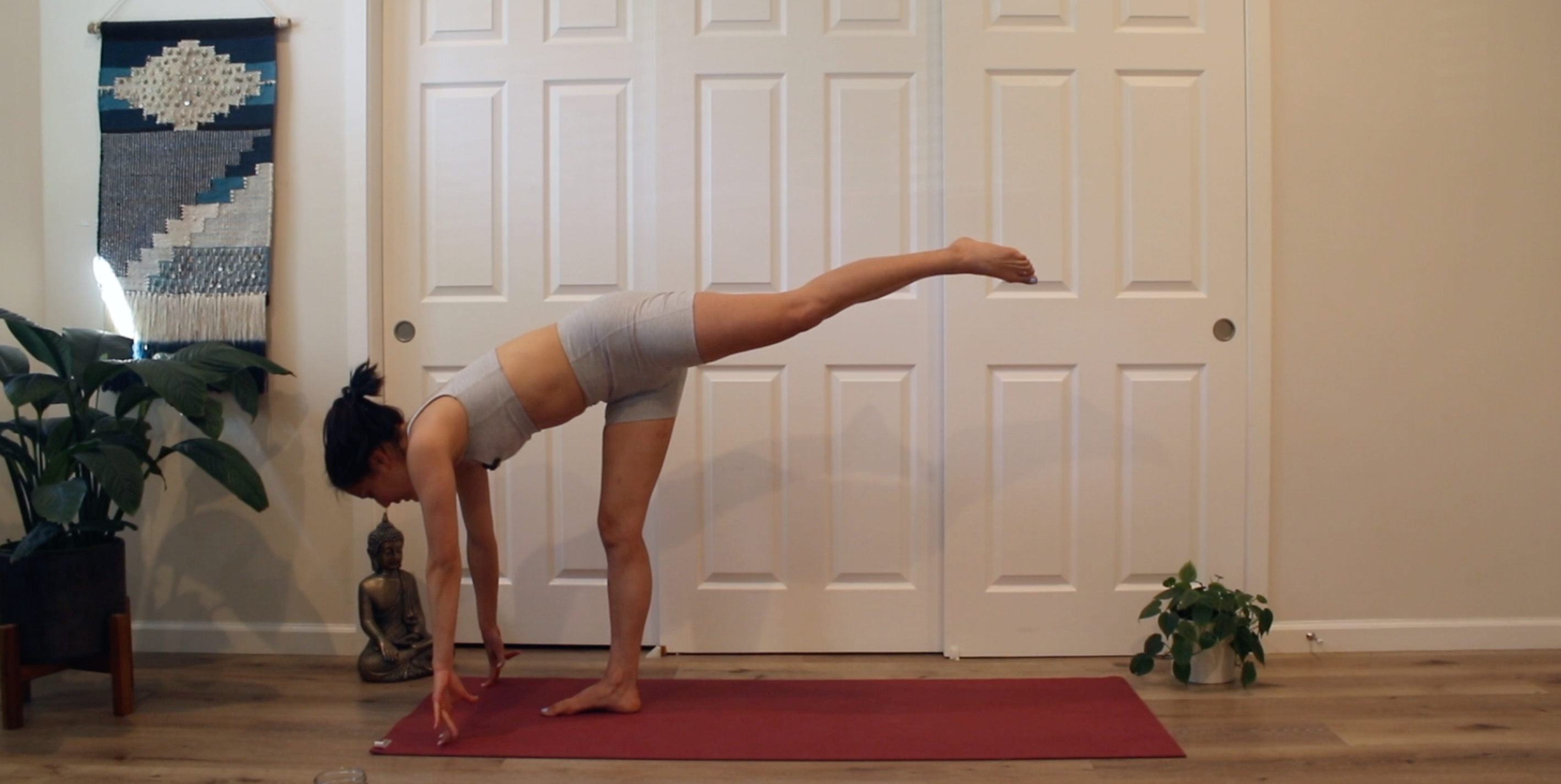 Bodyweight Cardio Sculpt with Allison Waldbeser