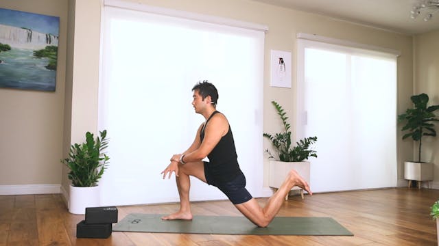 Full Body Recovery: Vinyasa with Hiro...