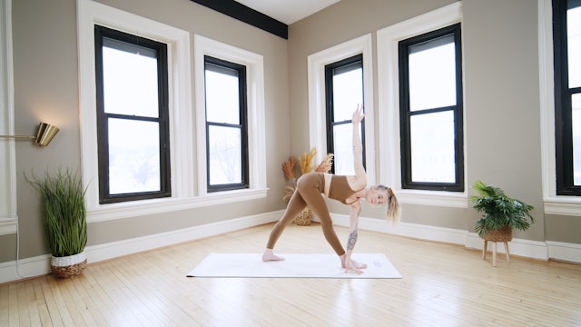 Baptiste Power Vinyasa: Glow Flow with Kaylie Daniels