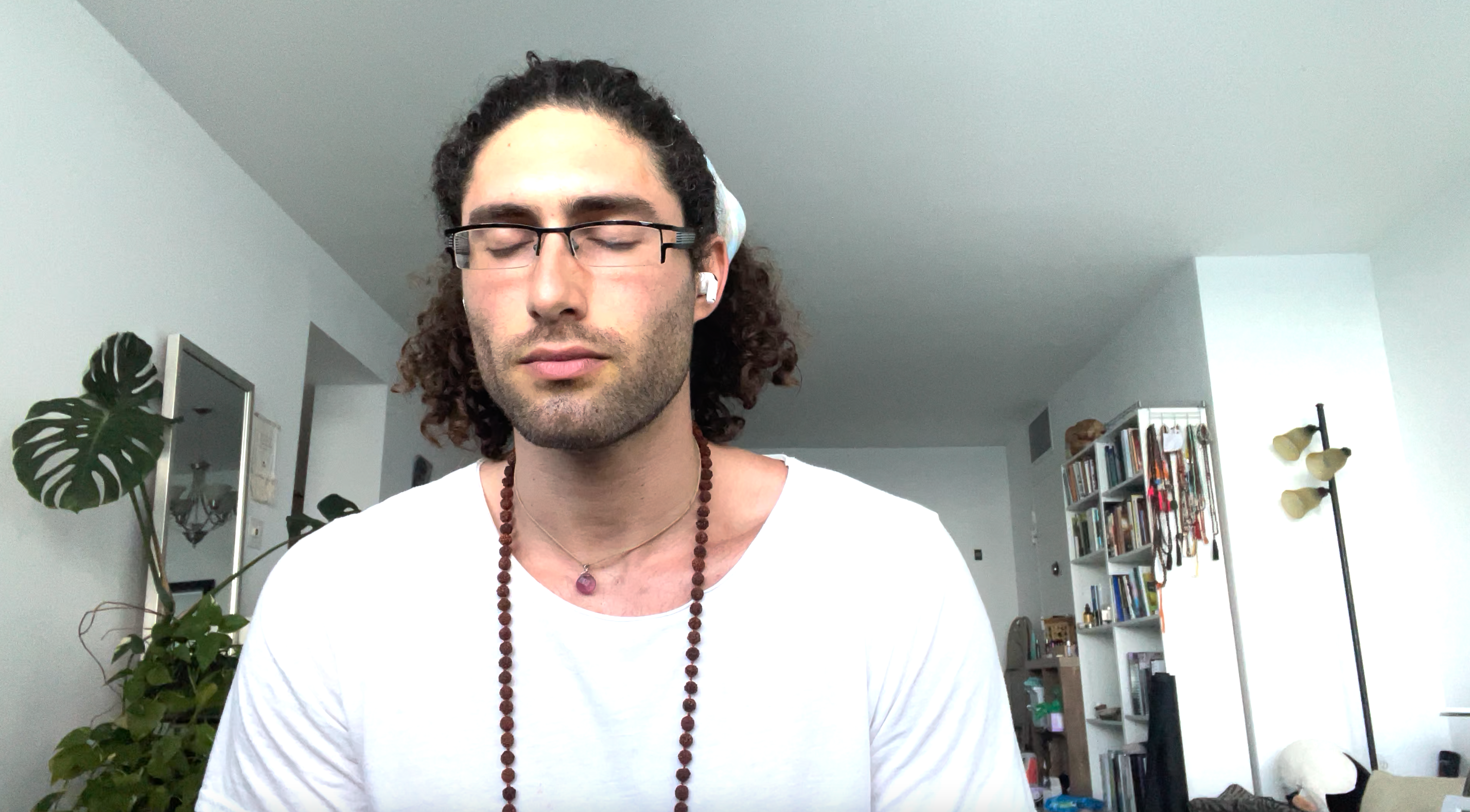 Quick 7 Minute Relaxation with Max Lowenstein