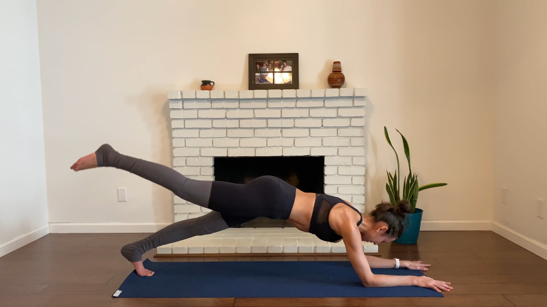 Quick Arms + Abs with Liz Biscevic