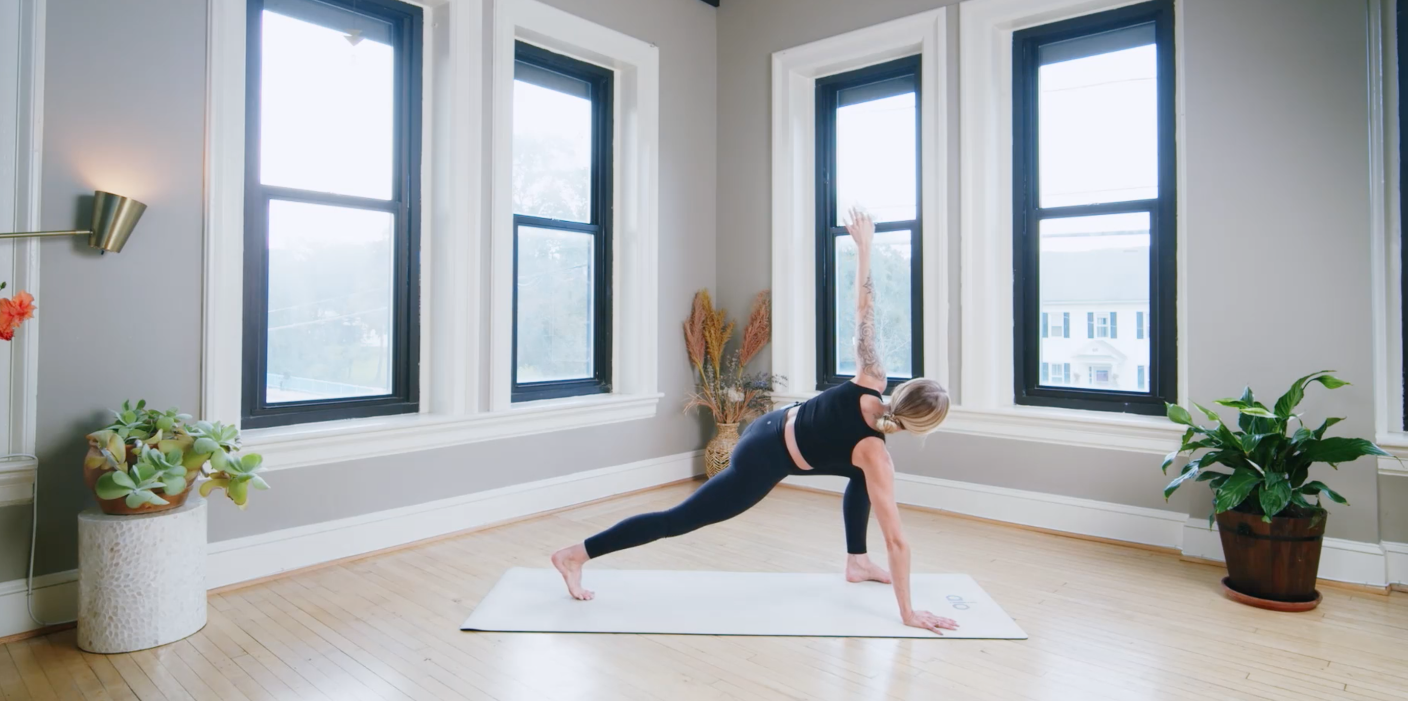 Chill Vinyasa: Glow Flow with Kaylie Daniels