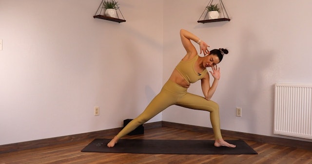 Booty + Core: Body Weight YogaSculpt with Missy Fresques