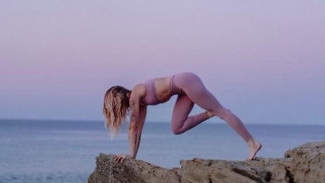 Bodyweight Glow Sculpt with Kaylie Daniels (Instagram Live)