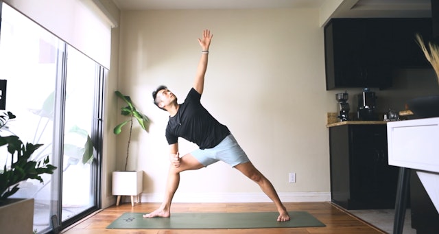 Body Smart Yoga with Hiro Landazuri (LIVE)