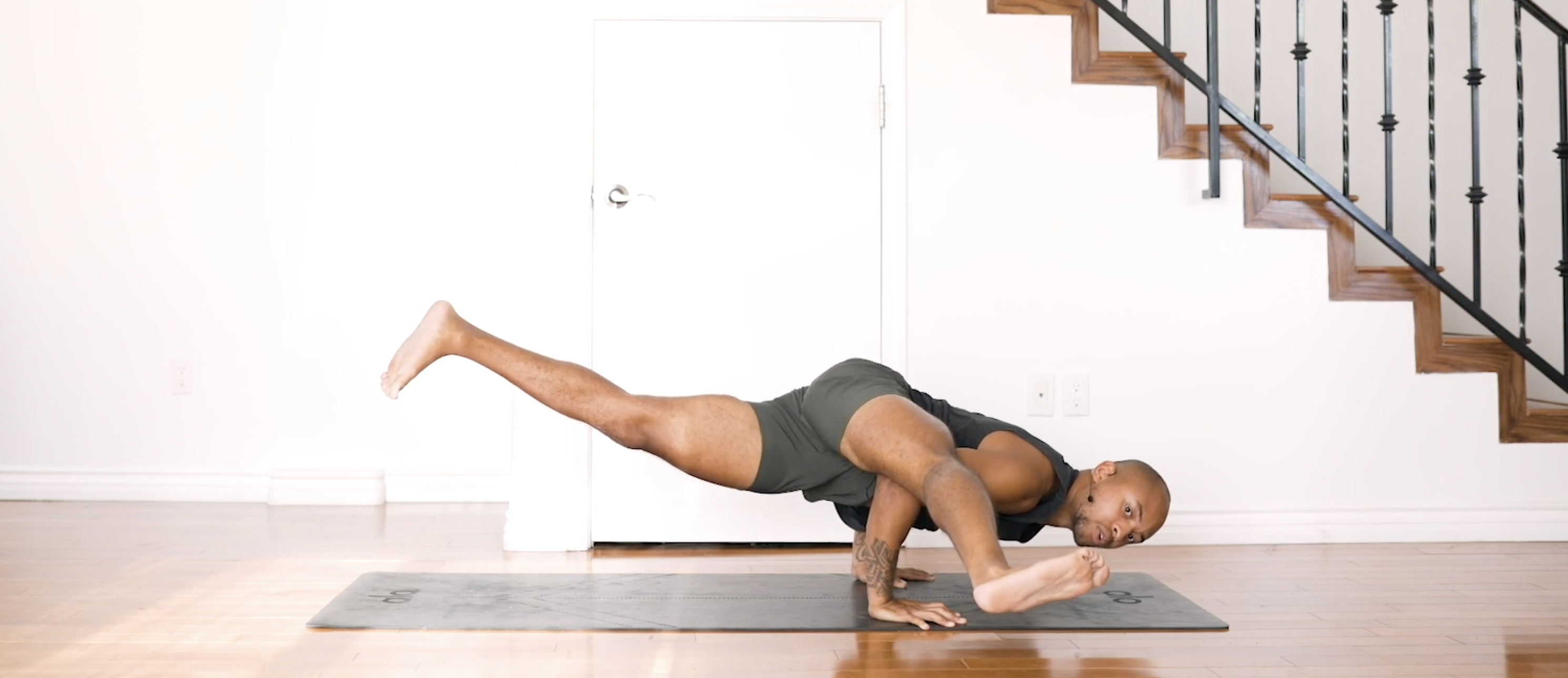 Flow into Eka Pada Koudinyasana 2: Strong Vinyasa with De'andre Sinette