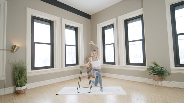 Booty Banded Barre: Glow Sculpt with Kaylie Daniels