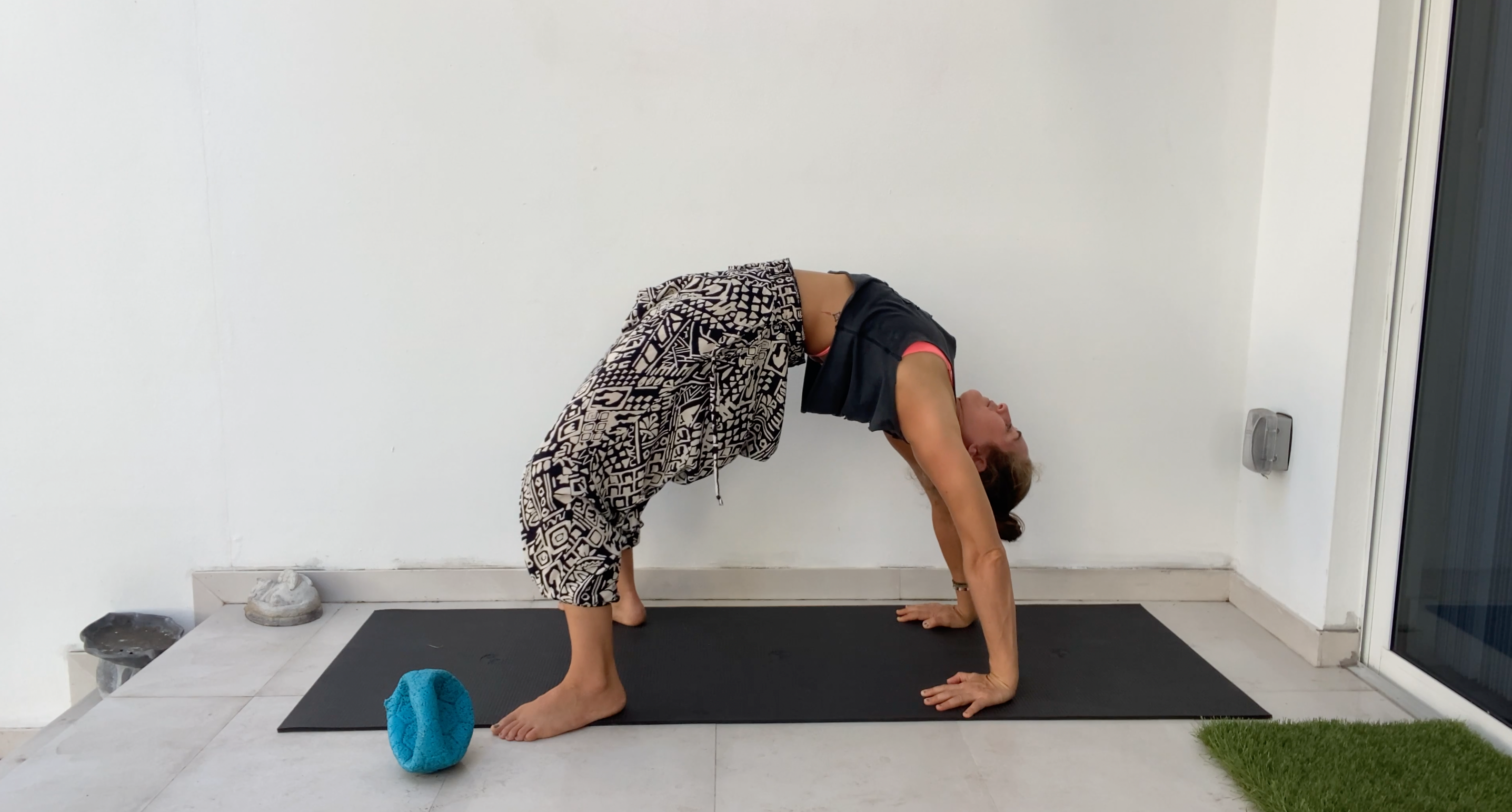 Spinal Movements: Mobility Flow with Kim Koa