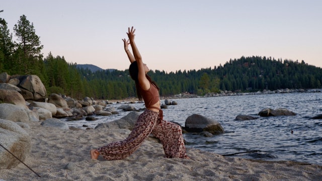 Rise and Energize Vinyasa with Allison Waldbeser (LIVE)