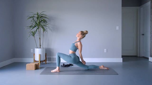 Beginner Slow Flow: 14 Days of Yoga for Beginners with Mary Ochsner