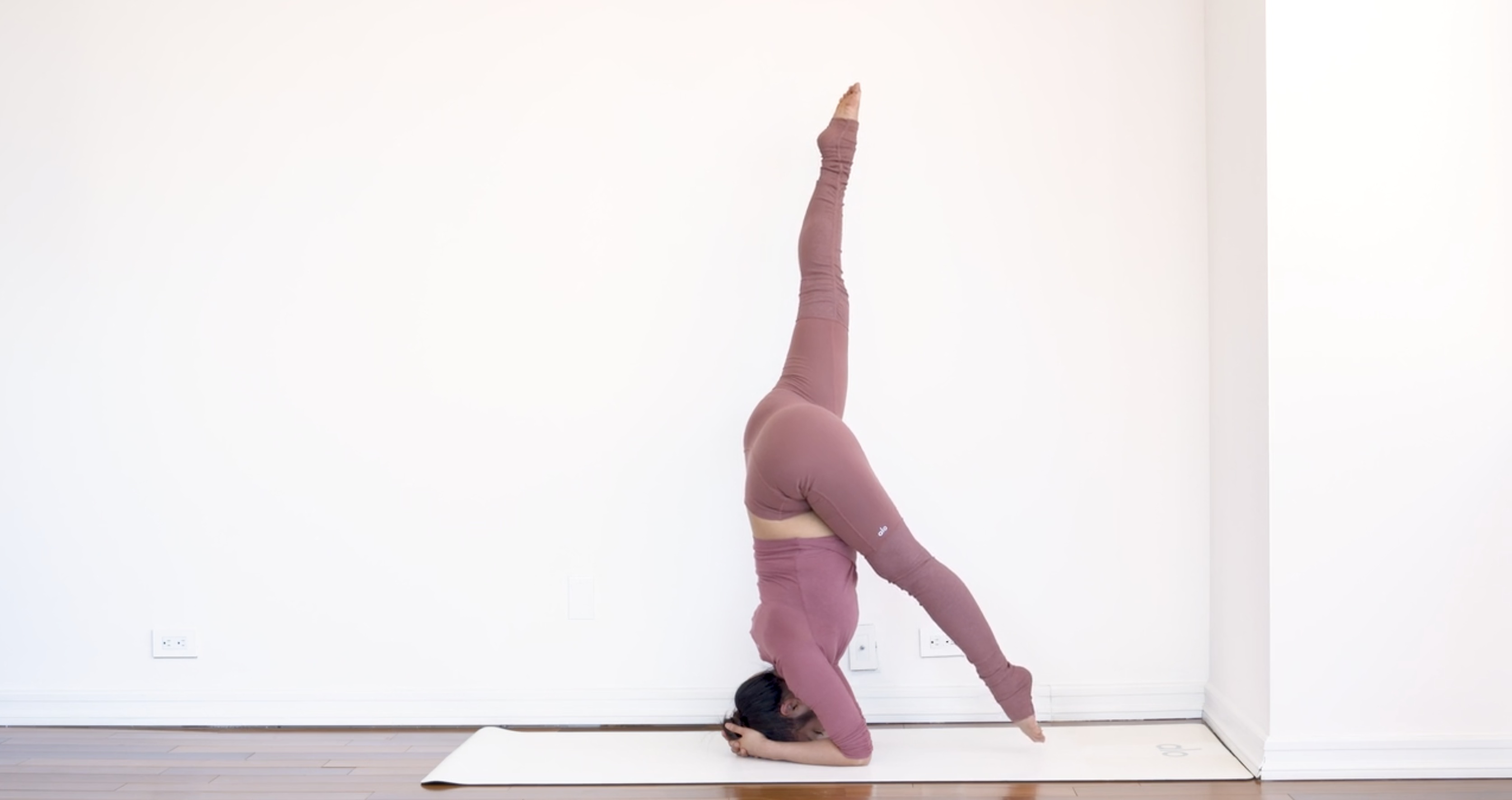 Headstand: Posture Breakdown with Melini Jesudason