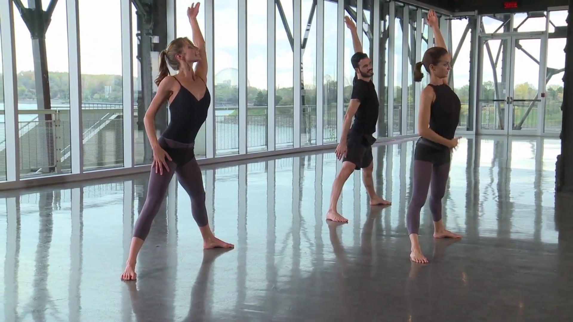 Renforcez votre tronc et jambes avec Sahra Esmonde-White